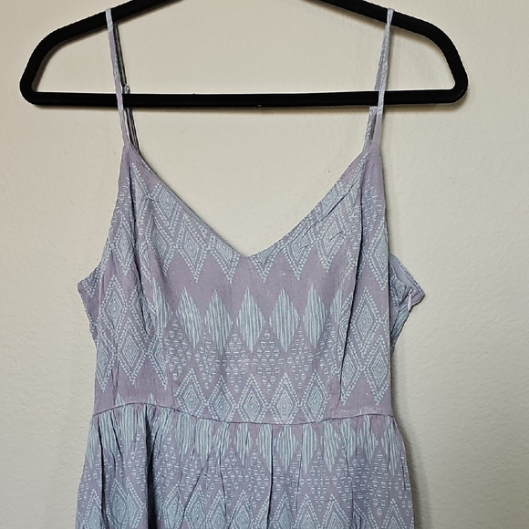 Bo*Bel Coquette Flirty Medium Bow Cut Out Back Chic Lavender Geometric Dress - Picture 3 of 13
